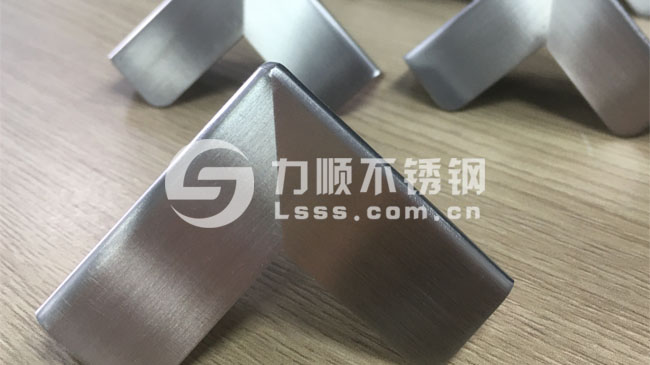 力順不銹鋼拉絲板試樣成功，獲得客戶認可